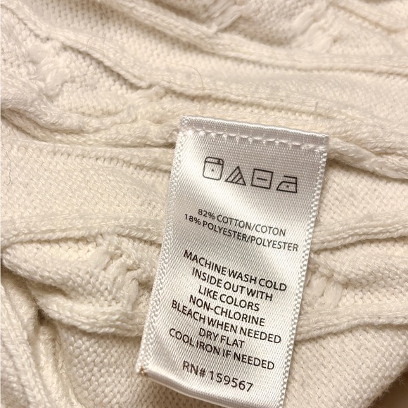 Preppy cropped cable-knit white sweater - Picture 6 of 6